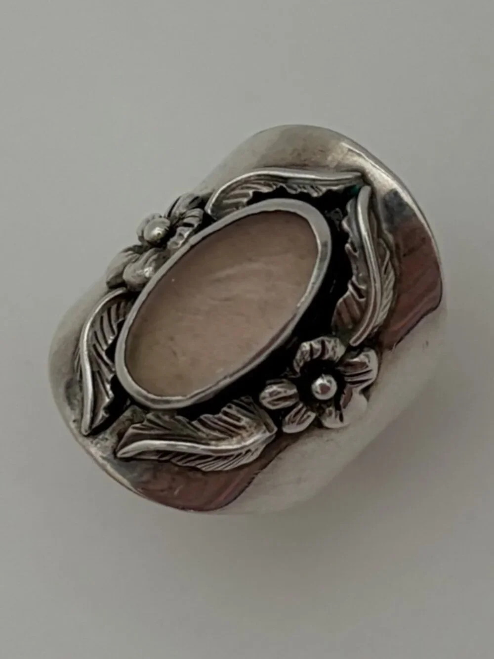 Vintage 1985 CAROL FELLEY 925 Sterling Ring w rose quartz stone Southwest design